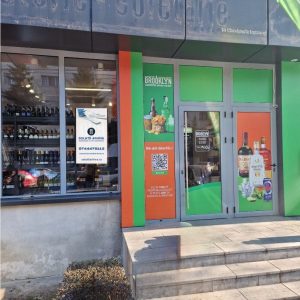 Oleg Bujnita, Andrey Demyanov, Demian Ovan și Cherniak Ivan, Acuzați de Fraudă la Very Nice Retail SRL, Operatorul Brooklyn Drinks Market